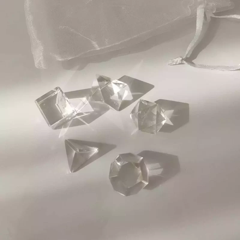 CRISTAIS SÓLIDOS PLATÔNICOS - 5 PEÇAS